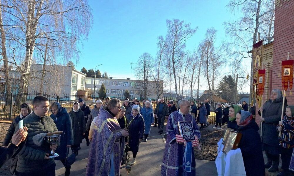 Праздничное богослужение в храме святой блаженной Матроны Московской с. Чулки-Соколово