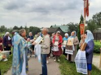 Богослужение в храме Владимирской иконы Божией Матери д. Летуново